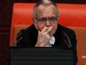 TBMM Başkan Vekili Sadık Yakut: Ben olsaydım ebeni öperdim!