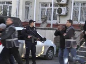 TELEFON DOLANDIRICILARI YAKALANDI