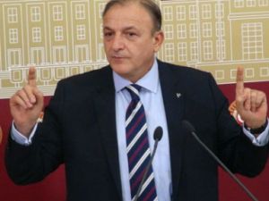 Urla'da Kendisine Gizli Cennet Peşinde