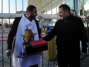 AKP'ye Ayakkabı Kutusu