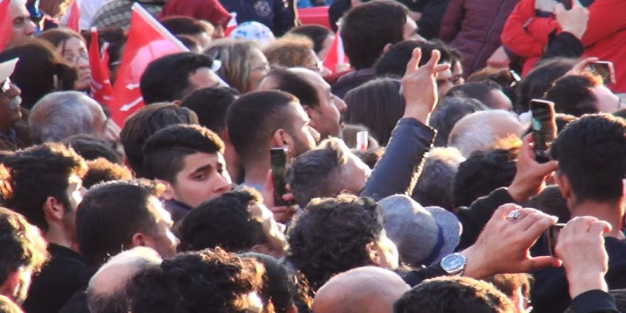 Chp Mitinginde Kılıçdaroğlu'na ‘Bozkurt’ İşareti Sürprizi