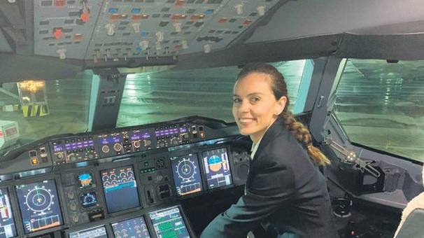 Dev Uçağın İlk Türk Kadın Pilotu