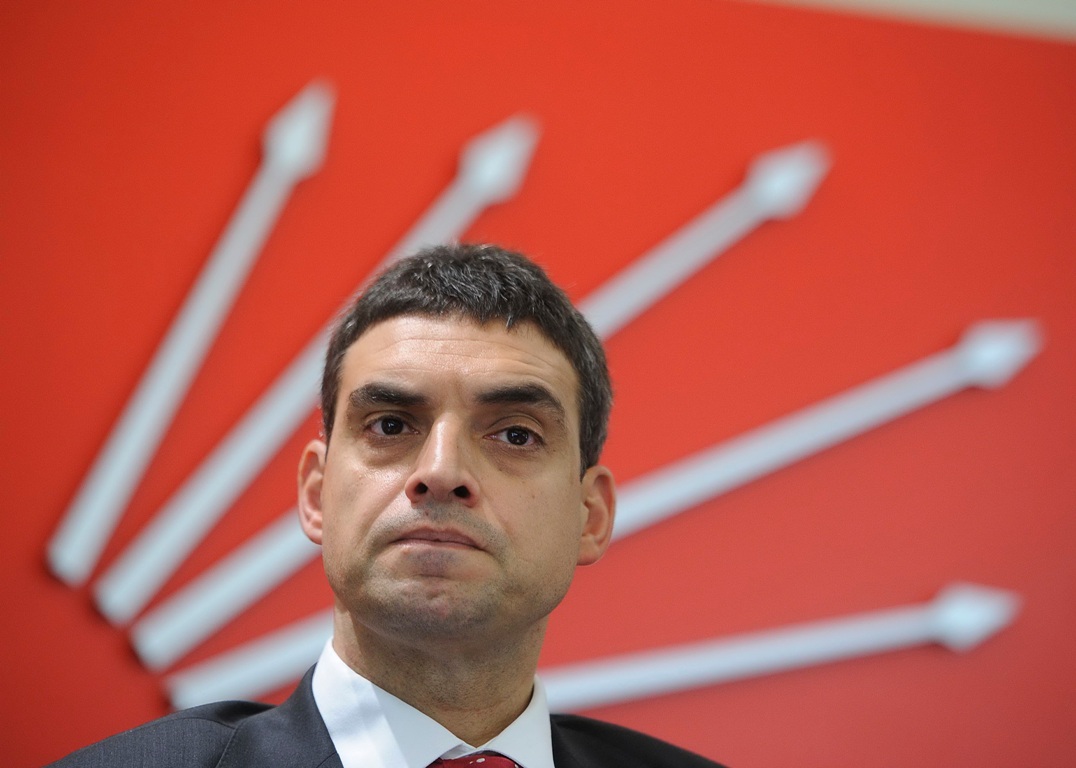 AKP’de 10 puanlık düşüş var