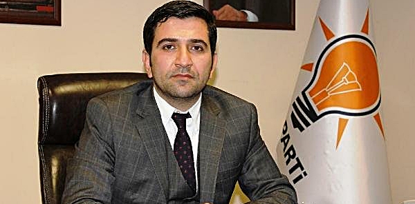 AKP'DE TOPLU İSTİFA