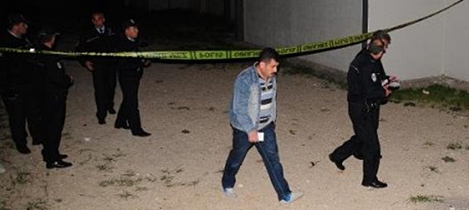 Eşiyle Tartışan Kadın 8'nci Kattan Atladı