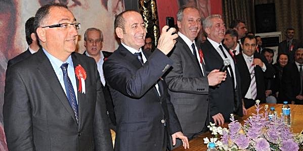 AKP'YE ZEHİR ZEMBEREK ELEŞTİRİLER