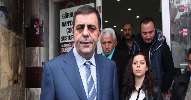 CHP binasına molotoflu saldırı