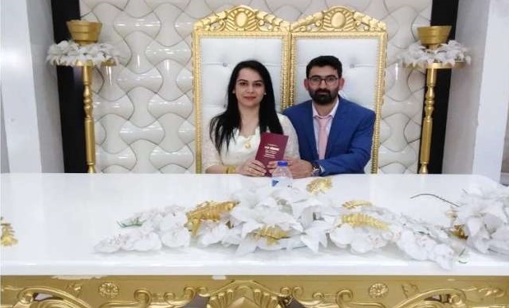 Evlendirme Dairesinde Kayınpederiyle Evlendirdiler