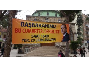 ERDOĞAN'IN resmini camiye astılar