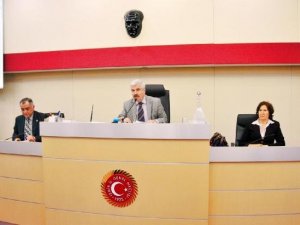 URLA VİLLALARIN DA BİLİR KİŞİ SKANDALI