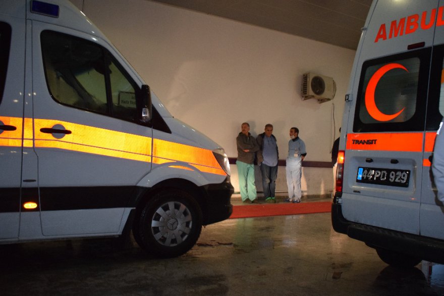 Malatya'da Alt geçide Atlayan Genç Feci şekilde Can Verdi