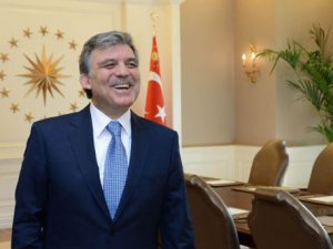 CUMHURBAŞKANI "DİNLENDİĞİ" İDDİASINI YALANLADI