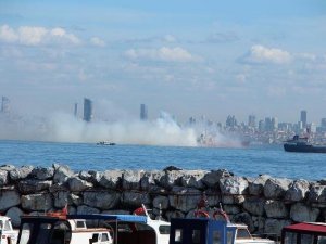 YENİKAPI AÇIKLARINDA TANKER YANGINI