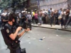 Taksim Son Müdahale; Boyalı Plastik Mermi