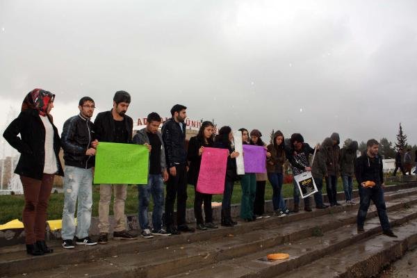ADIYAMAN'DA ÜNİVERSİTELİLERDEN BERKİN İÇİN EYLEM