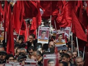 Dünya bu kalabalığı anlattı