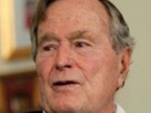 George H. W. Bush Yoğun Bakımda
