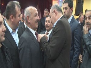 AKP'DE 1500 KİŞİ İSTİFA ETTİ!