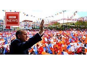 BBC AKP MİTİNGİNİ VE TWİTTER YASAĞINI BÖYLE YAZDI