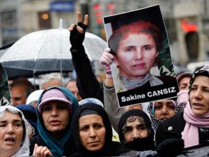 Pariste Kürtler'den Cinayet protestosu