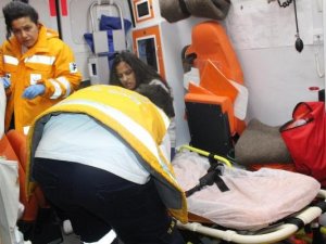 ESKİ SEVGİLİSİNE KIZDI KIZLARINI VURDU