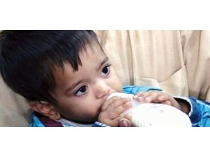 9 AYLIK BEBEK CİNAYETE TEŞEBBÜSTEN TUTUKLANDI