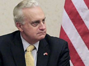 "BİZ ELİMİZDE PARALEL DEVLET DETEKTÖRÜYLE GEZMİYORUZ"