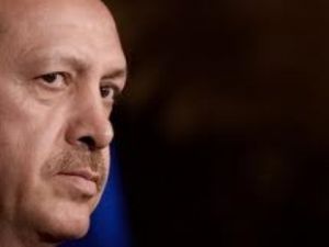 Başbakan Yine Esti Gürledi