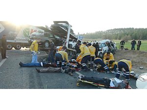 TIR DEHŞETİ 10 ÖLÜ