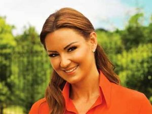 'Kimsenin kafasından başörtüyü çekmiyorum'