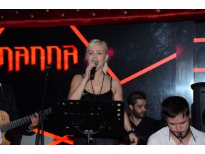 SONER ARICA ÖMÜR GEDİK'E SÜRPRİZ YAPTI