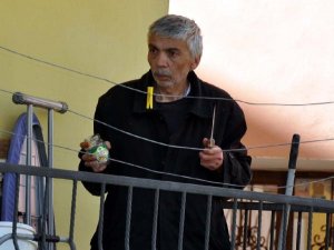 EMEKLİ ÖĞRETMEN, POLİSE ZOR ANLAR YAŞATTI