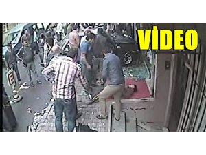 İSTANBUL'DA KORKUNÇ KAZA ANI KAMERALARDA