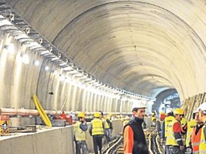 METRO İNŞAATI VURGUNU TBMM'DE