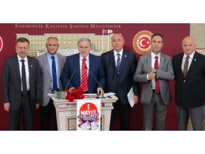CHP'DEN FLAŞ 1 MAYIS KARARI