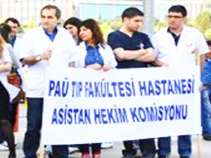 DOKTORLAR EYLEM YAPTI