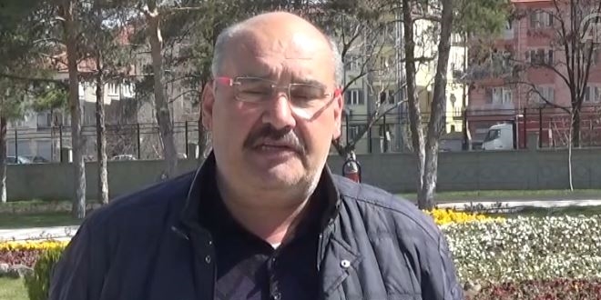 MUHTAR İHTİYACI OLANLARA BİSİKLETİYLE SERVİS YAPIYOR