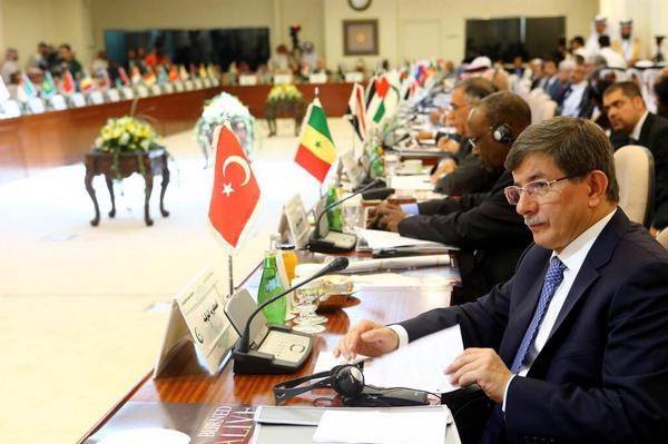 DAVUTOĞLUNDAN İLGİNÇ AÇIKLAMALAR