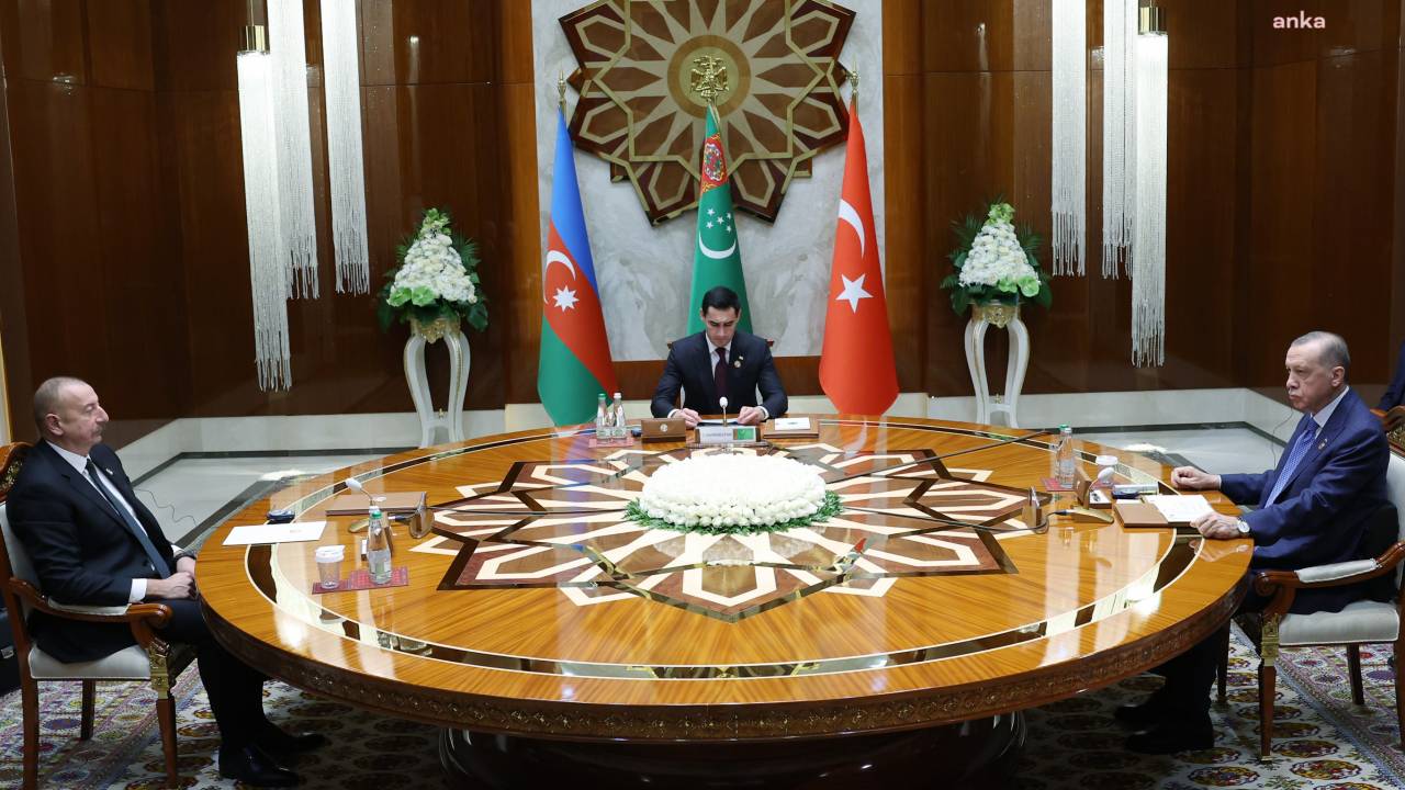 Erdoğan: Türkmen Doğal Gazının Batı Pazarlarına Nakline Yönelik Çalışmalara Başlamamız Gerekiyor