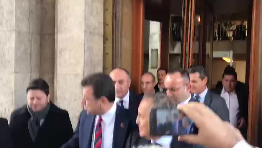 Tbmm'ye Gelen İmamoğlu: "genel Başkanımı Her Yerde Dinlemek Çok Keyiflidir"