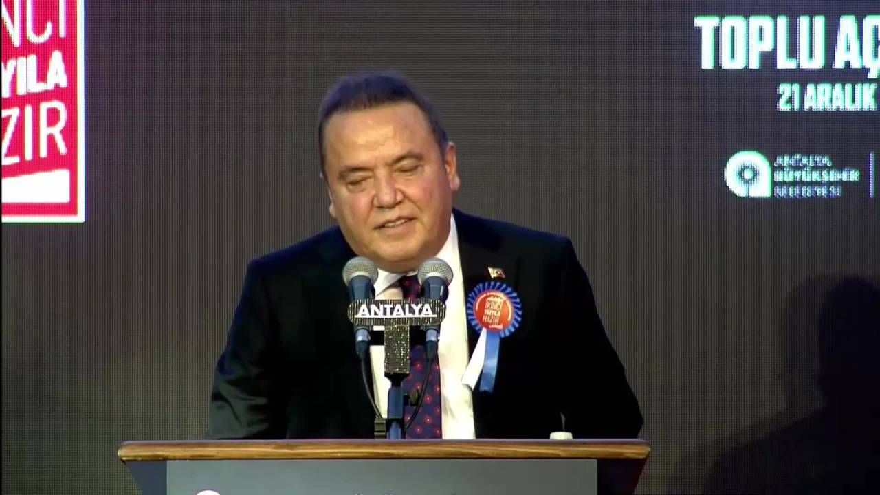 Muhittin Böcek: Yeni Yıl, Altılı Masa’nın Vereceği Karar Doğrultusunda İktidar Yılımız Olacak