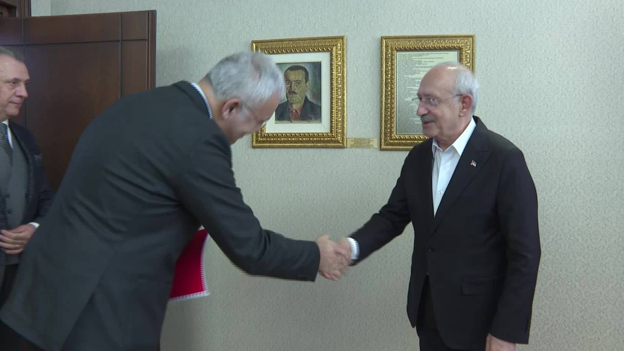 Kılıçdaroğlu, Bilim İnsanlarını Makamında Ağırladı