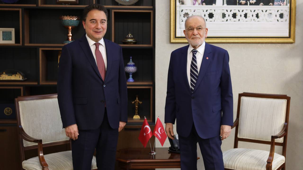 Ali Babacan’dan Temel Karamollaoğlu’na Geçmiş Olsun Ziyareti
