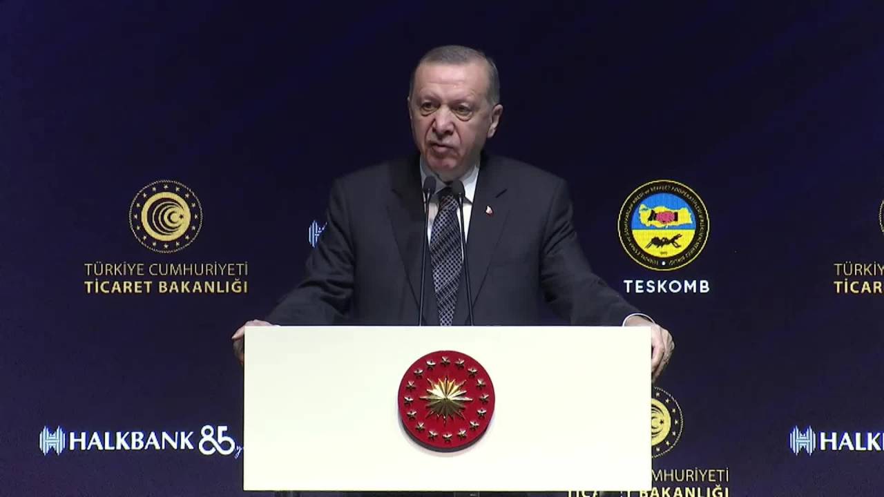 Erdoğan: Seçime Kaldı Şurada 4-5 Ay. Ama Hala Karşımıza Çıkabilen Veya Çıkartılabilen Bir Aday Yok