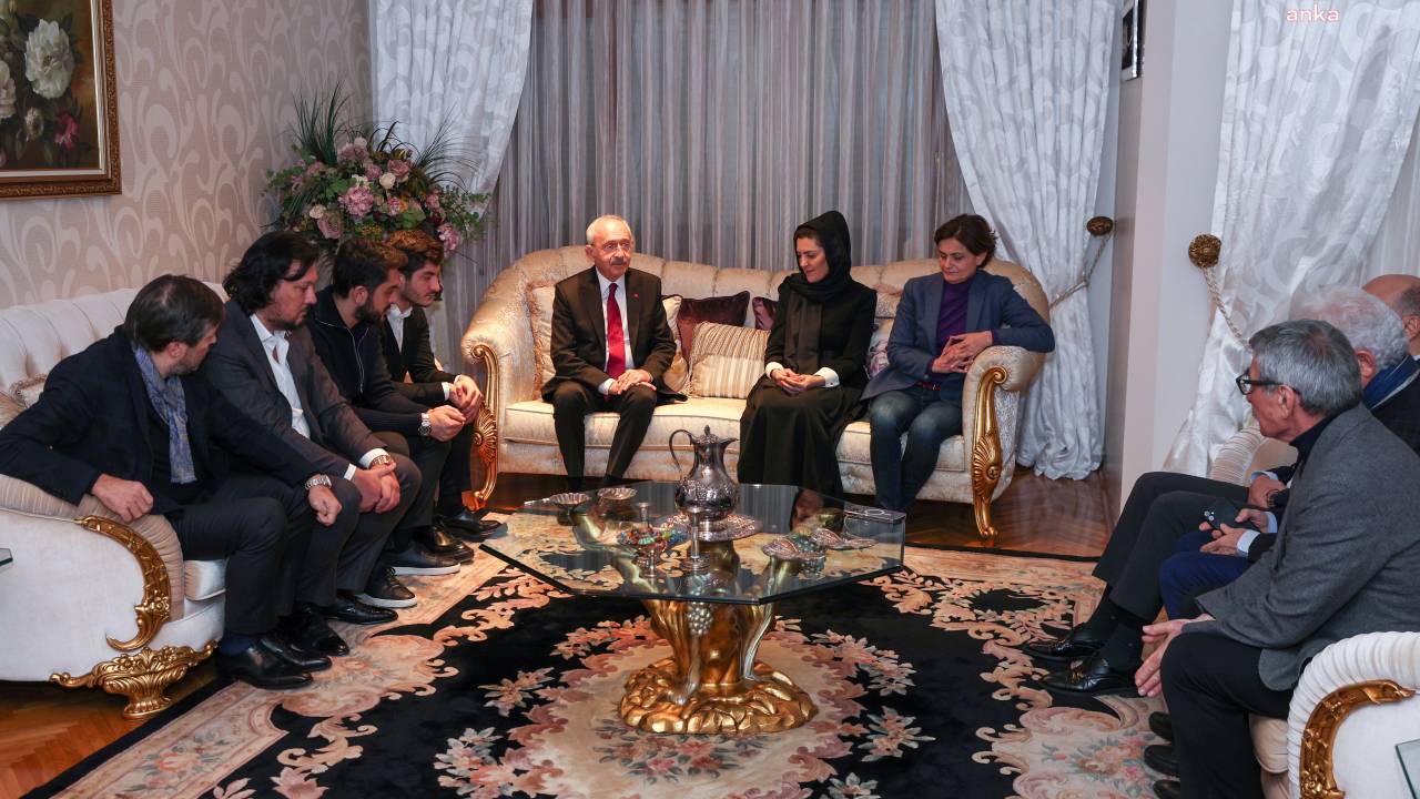 Kılıçdaroğlu, Hayatını Kaybeden Burhan Çaçan’ın Ailesini Ziyaret Etti