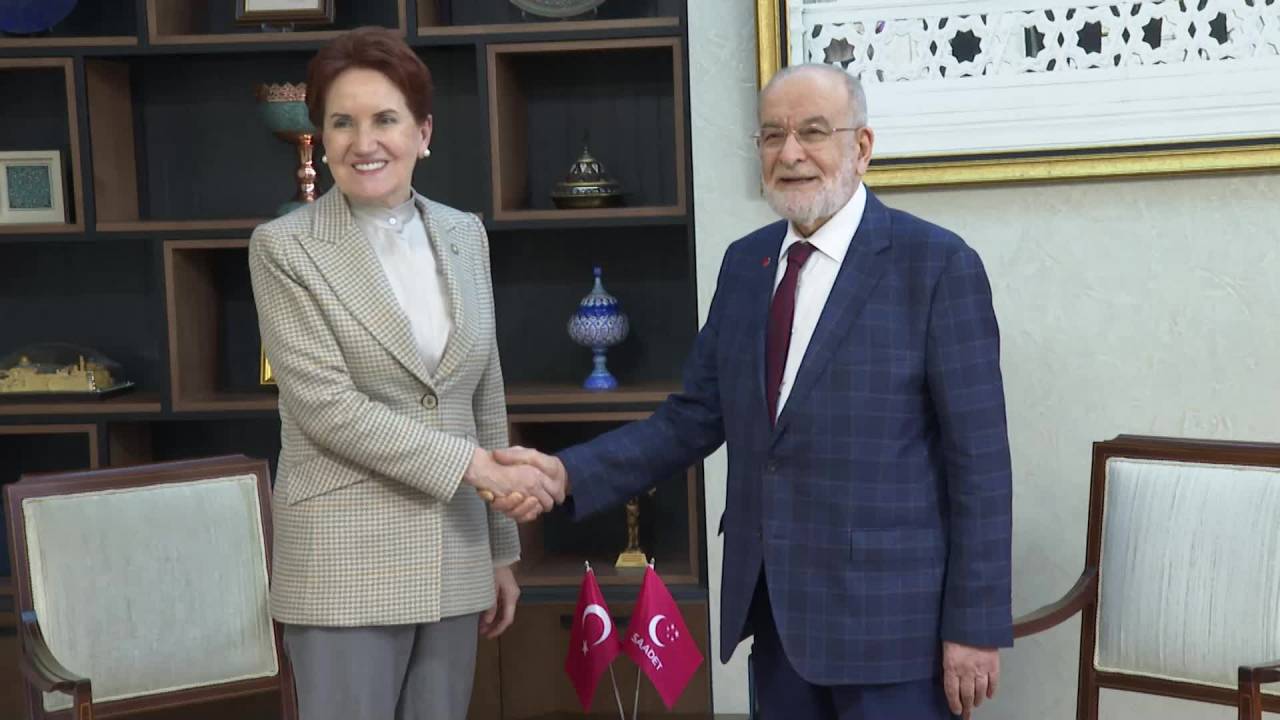 Akşener, Altılı Masa Toplantısından Önce Karamollaoğlu İle Görüştü