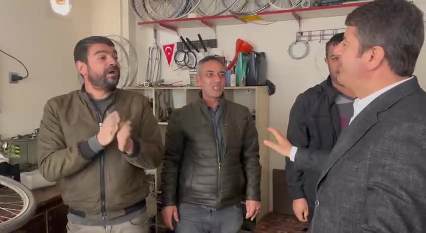 Adıyamanlı Esnaf: "parayla Oy Alıyorlar. Parayı Alacağım, Vermeyeceğim"