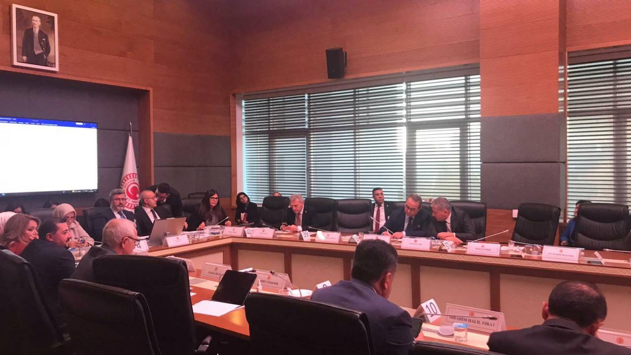 Chp Ve İyi Parti’den Ortak Anayasa Değişikliğiönergesi