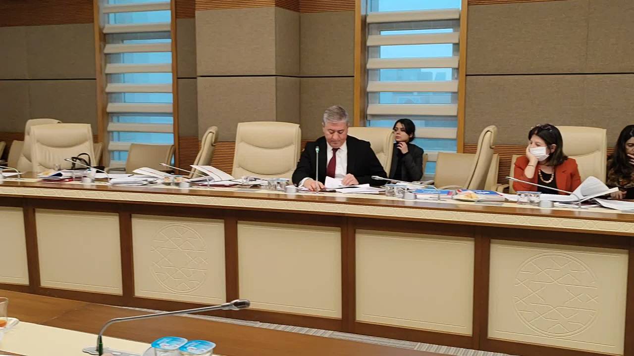 Murat Emir: Bir Siyasi Partinin Etkinliğine Bakımevindeki, Devletin Baktığı Çocuk Götürülür Mü Arkadaşlar