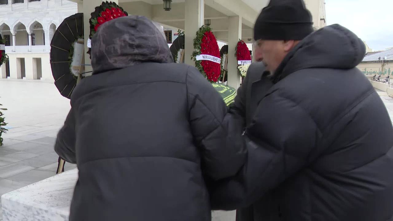 Kemal Kılıçdaroğlu, Murat Karayalçın'ın Ağabeyi Okay Karayalçın'ın Cenaze Törenine Katıldı